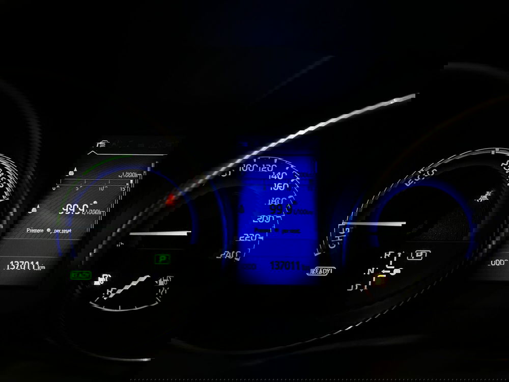 Toyota Auris Station Wagon usata a Milano (13)