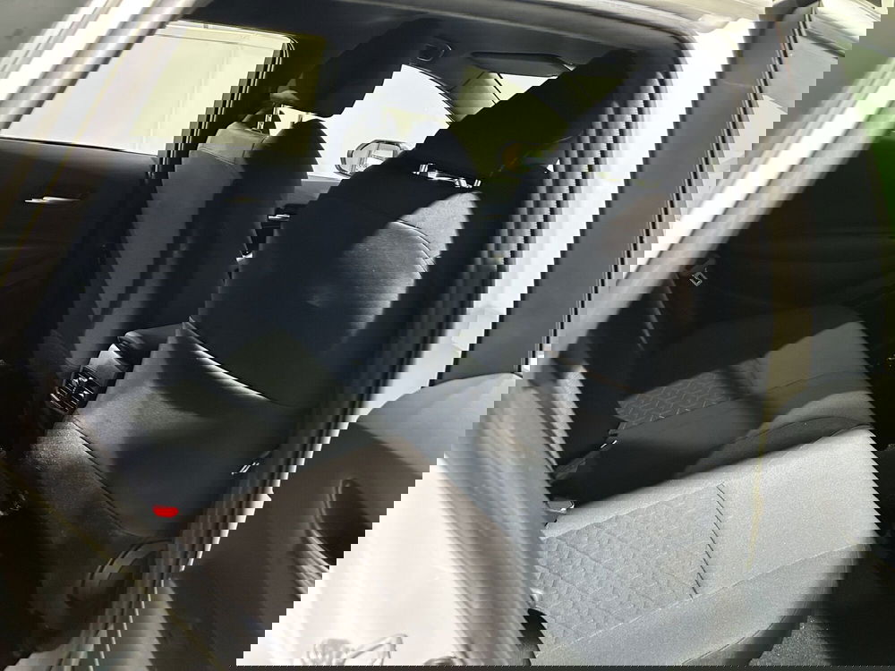 Toyota Corolla Touring Sports usata a Milano (7)