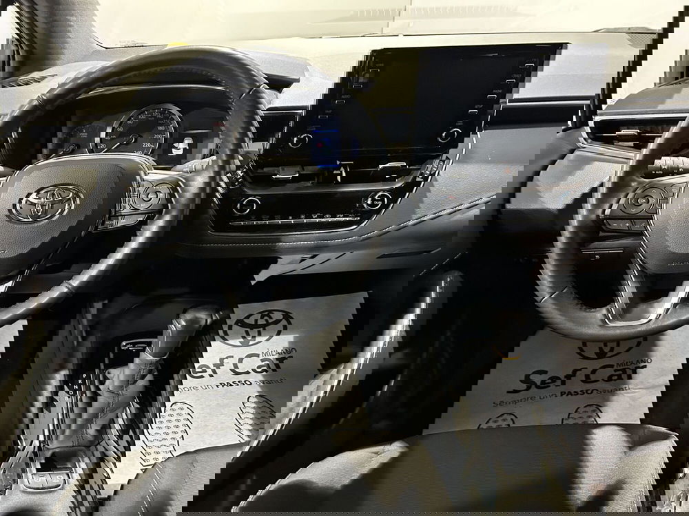 Toyota Corolla Touring Sports usata a Milano (9)