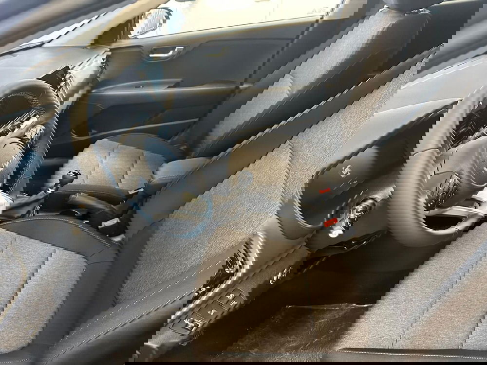 Kia Stonic nuova a Napoli (7)