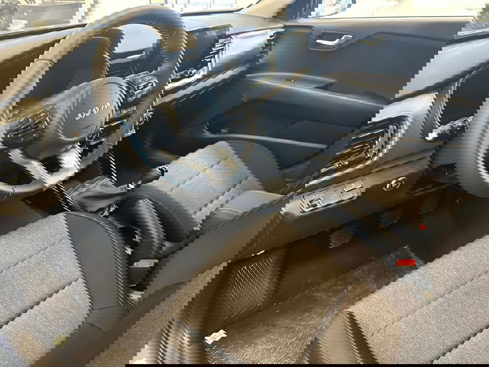 Kia Stonic nuova a Napoli (8)