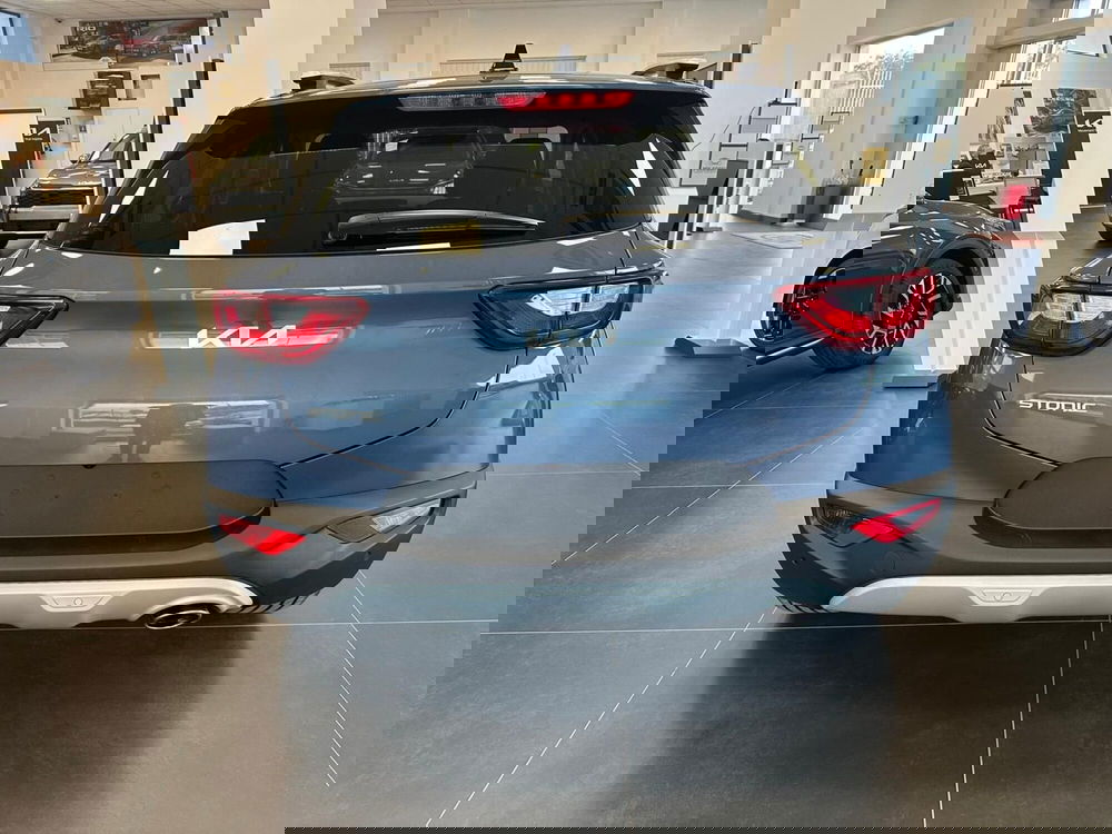 Kia Stonic nuova a Napoli (4)