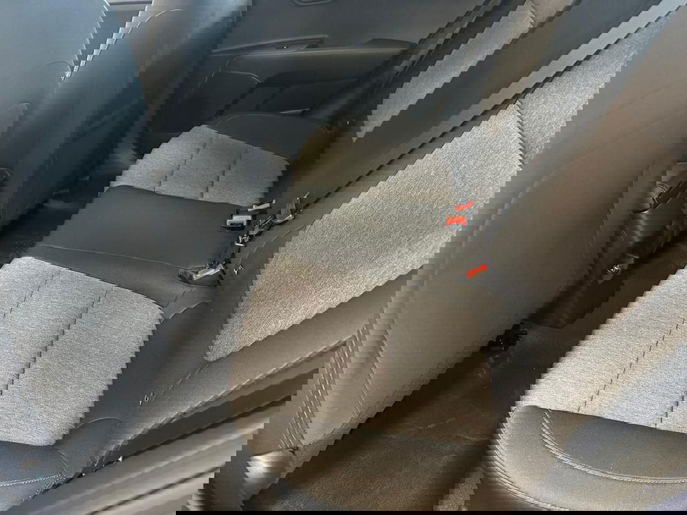 Kia Stonic nuova a Napoli (5)