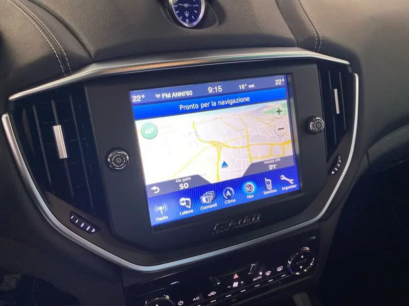 Maserati Ghibli usata a Bergamo (12)