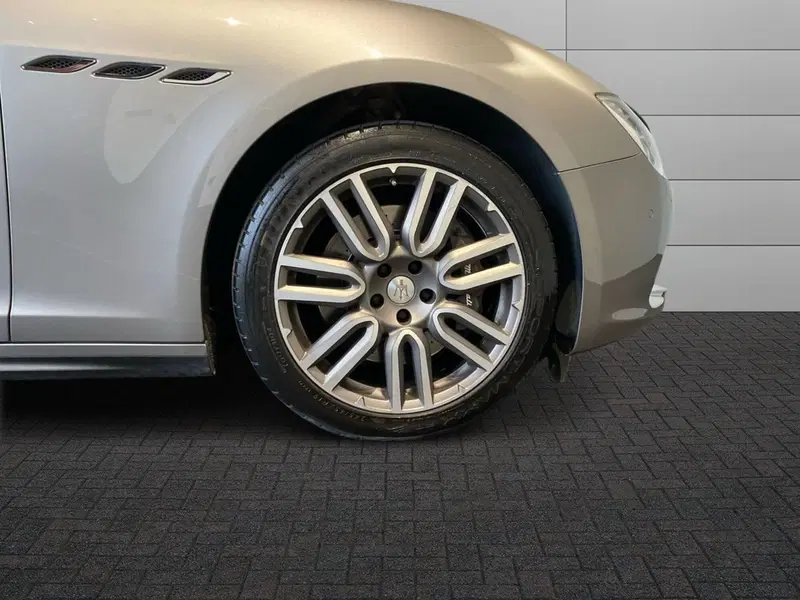 Maserati Ghibli usata a Bergamo (16)