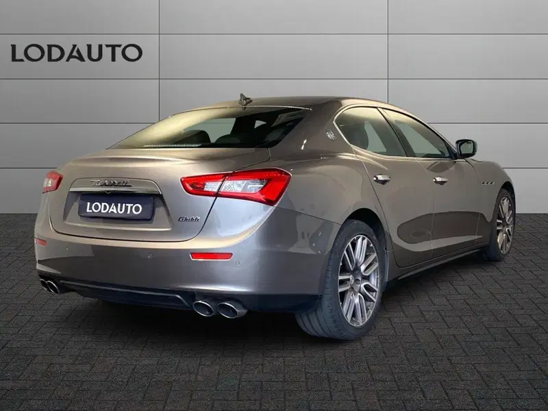 Maserati Ghibli usata a Bergamo (2)