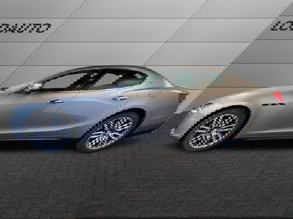 Maserati Ghibli usata a Bergamo (6)