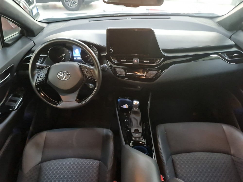 Toyota Toyota C-HR usata a Bologna (10)