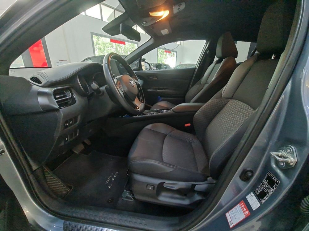 Toyota Toyota C-HR usata a Bologna (8)