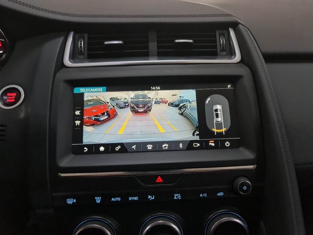 Jaguar E-Pace usata a Bologna (15)