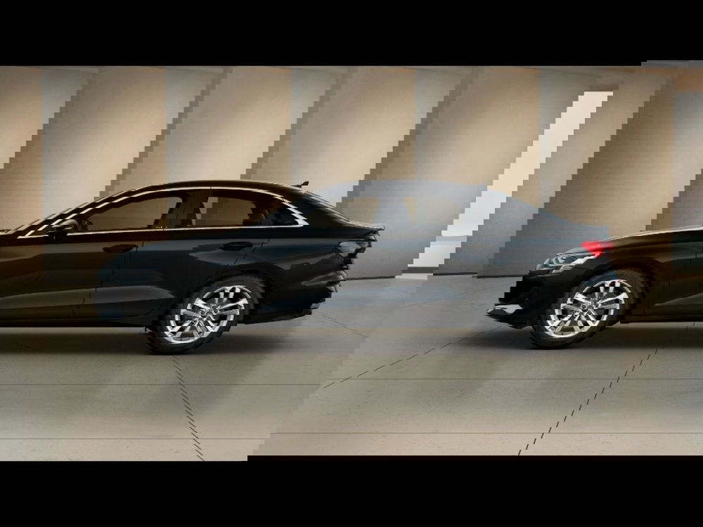 Audi A3 Sedan nuova a Pisa (2)