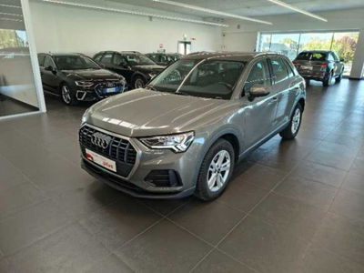 Audi Q3 35 TDI quattro S tronic Business del 2021 usata a Castenaso
