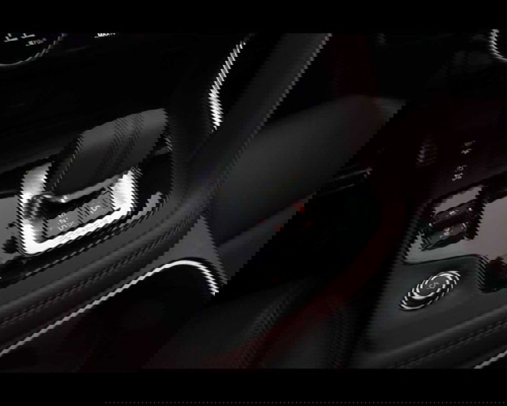 Jaguar E-Pace usata a Bologna (17)