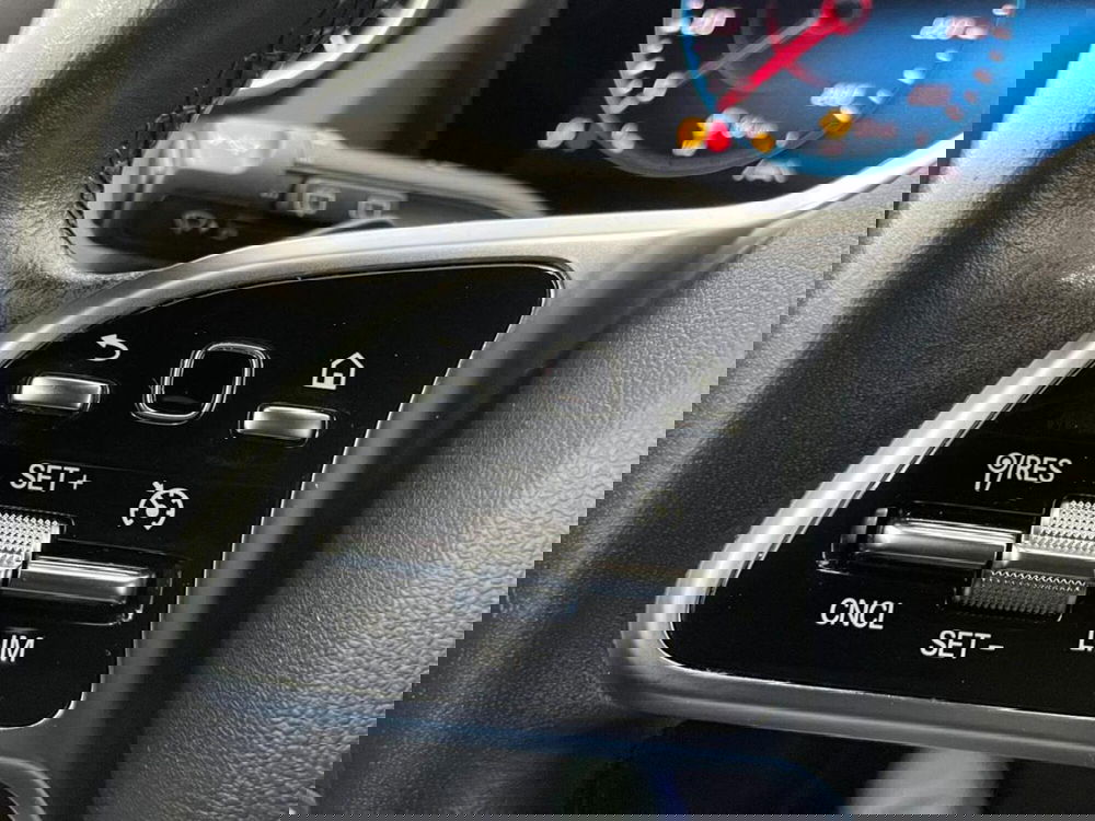 Mercedes-Benz GLA SUV usata a Como (12)