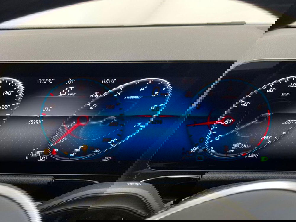 Mercedes-Benz GLA SUV usata a Como (13)