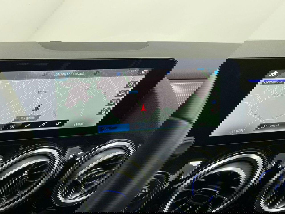 Mercedes-Benz GLA SUV usata a Como (17)