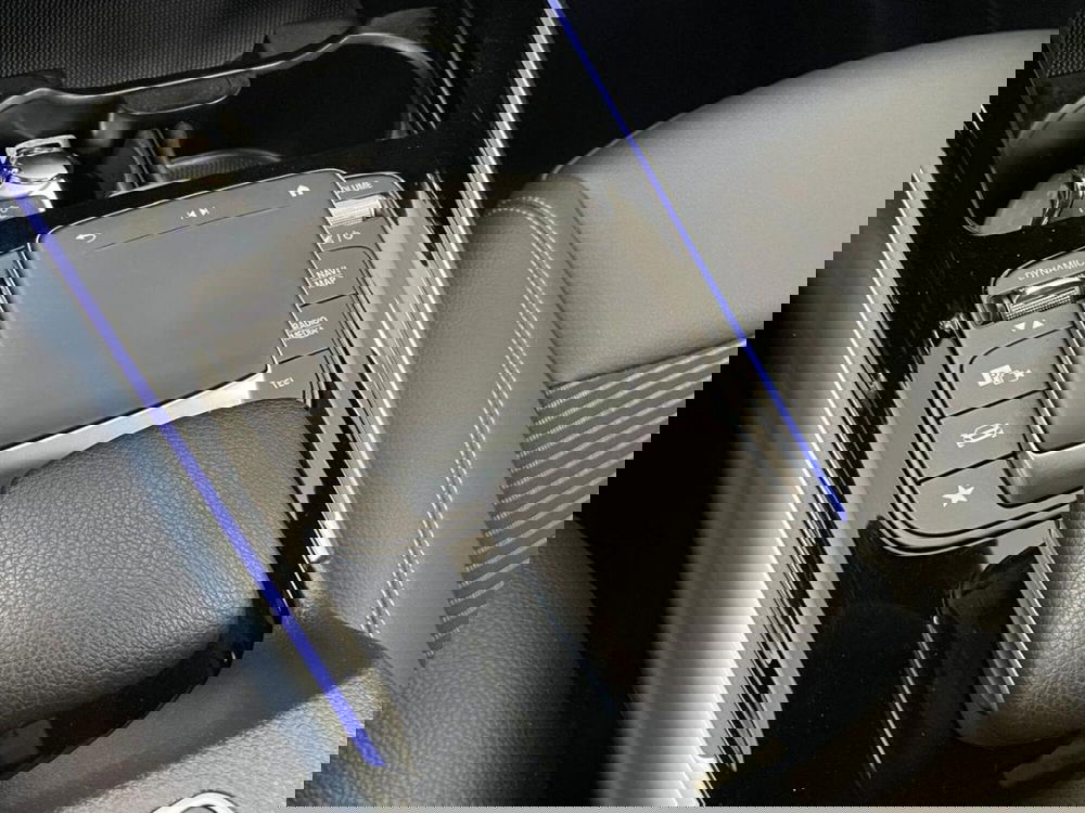 Mercedes-Benz GLA SUV usata a Como (19)