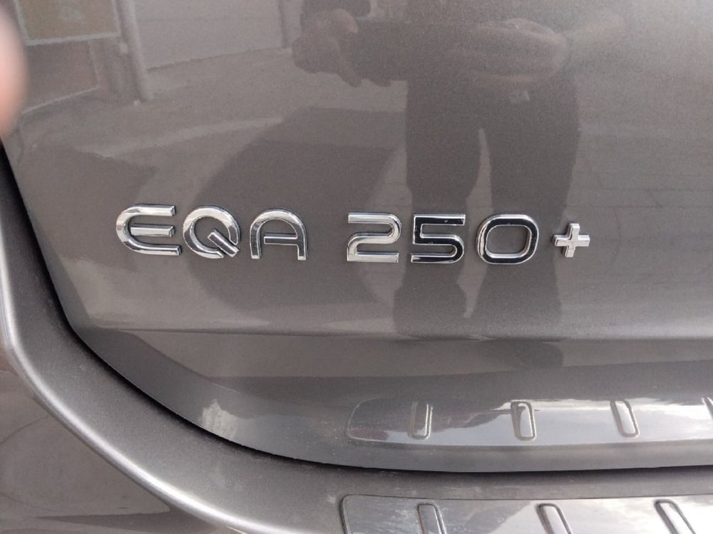 Mercedes-Benz EQA usata a Pescara (5)