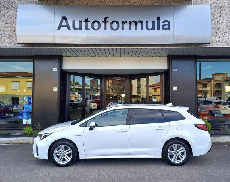 Suzuki Swace nuova a Milano (3)