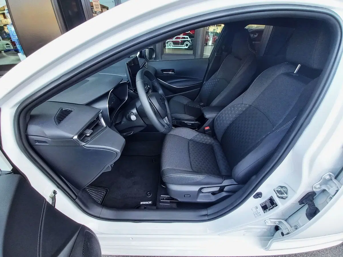 Suzuki Swace nuova a Milano (6)