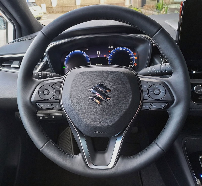 Suzuki Swace nuova a Milano (9)