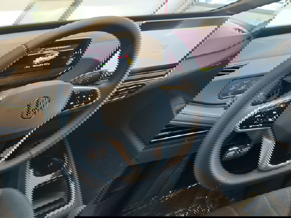 Volkswagen ID.3 nuova a Salerno (7)