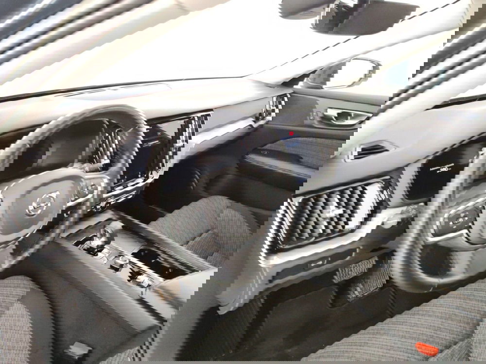 Volvo V60 usata a Massa-Carrara (8)