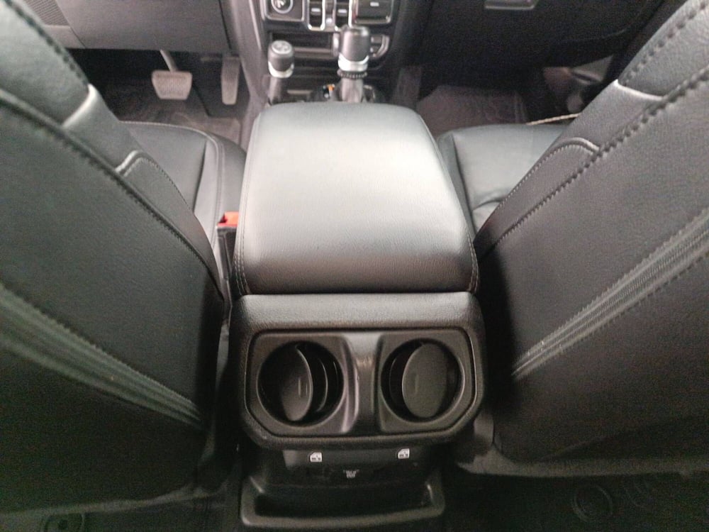Jeep Wrangler Unlimited usata a Treviso (12)