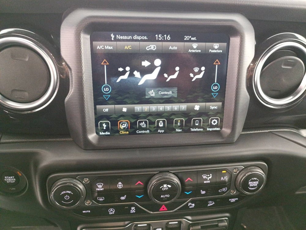 Jeep Wrangler Unlimited usata a Treviso (16)