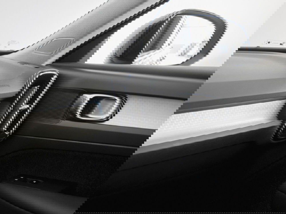 Volvo XC40 usata a Prato (16)