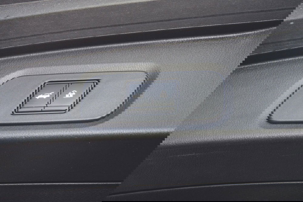 Nissan Qashqai usata a Alessandria (7)