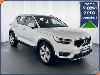 Volvo XC40 T3 Momentum del 2019 usata a Milano