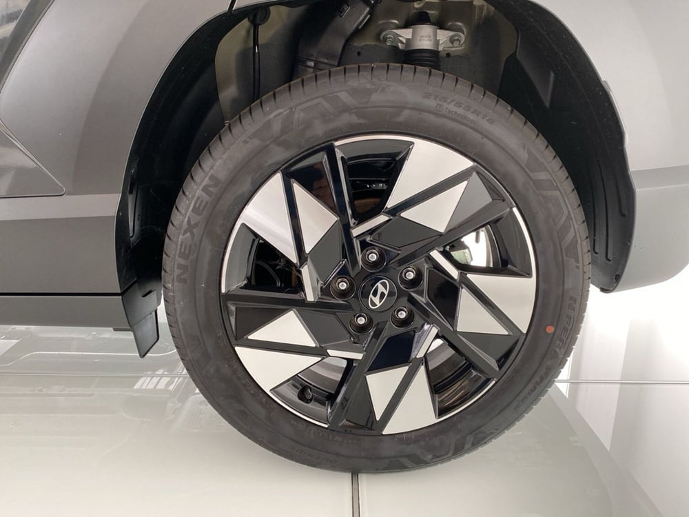 Hyundai Kona nuova a Lodi (5)