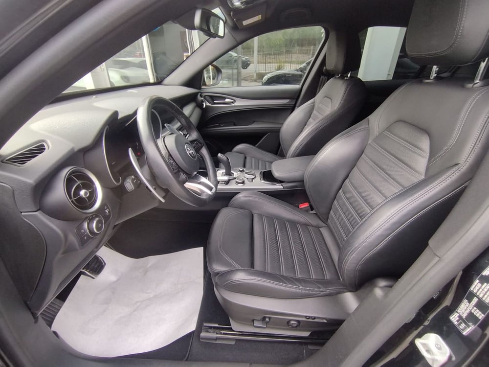 Alfa Romeo Stelvio usata a Arezzo (10)