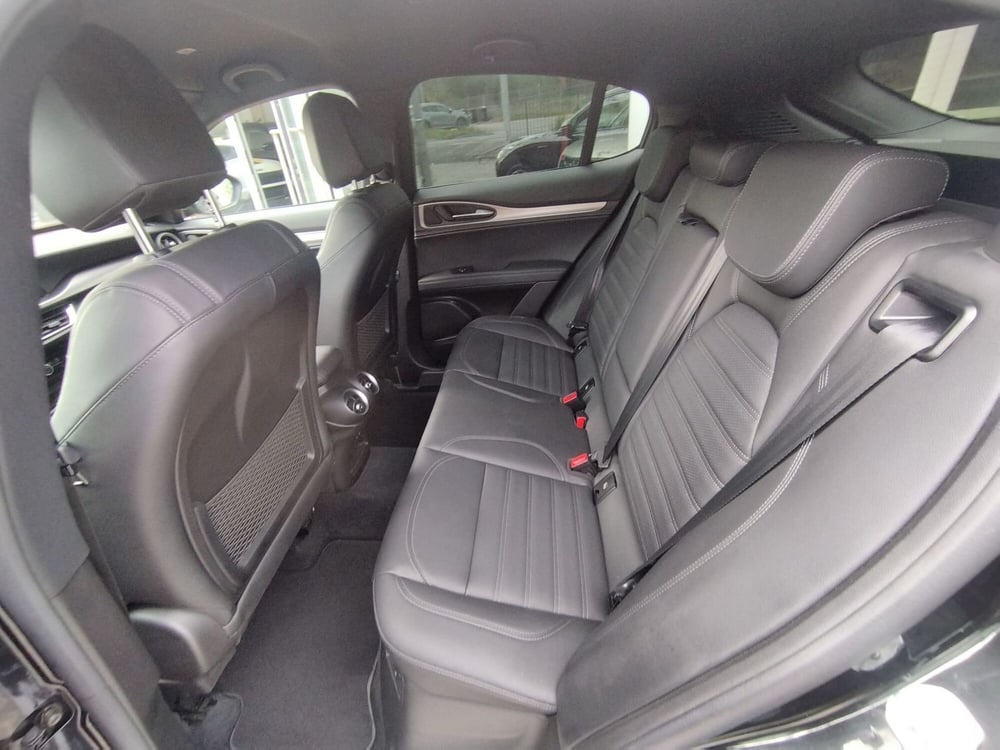 Alfa Romeo Stelvio usata a Arezzo (13)