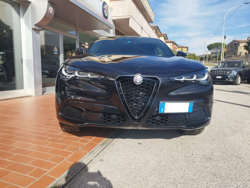 Alfa Romeo Stelvio usata a Arezzo (2)