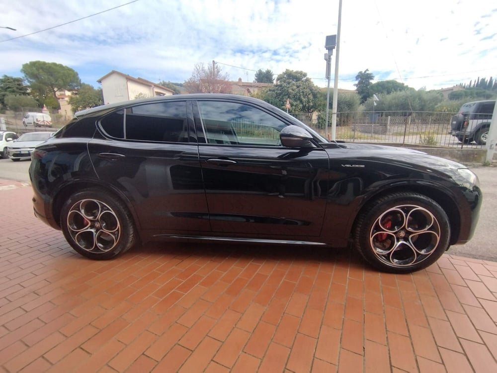 Alfa Romeo Stelvio usata a Arezzo (4)