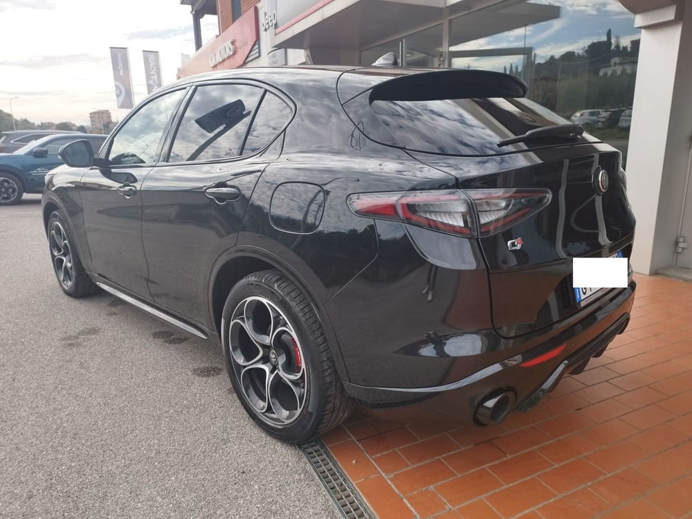Alfa Romeo Stelvio usata a Arezzo (6)
