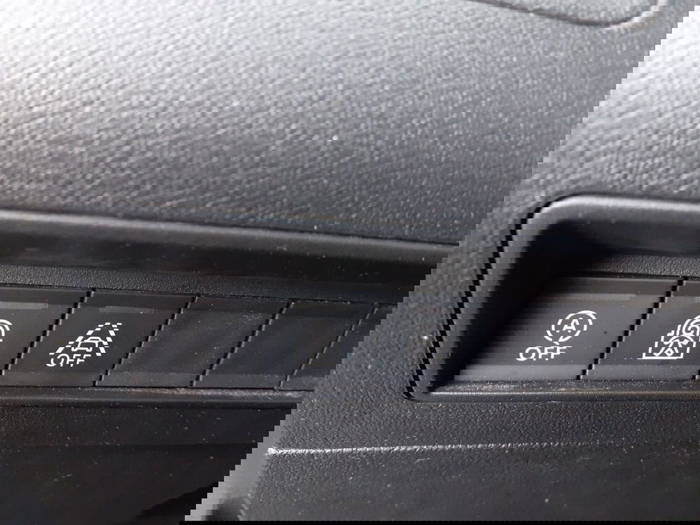 Peugeot Rifter usata a Modena (9)