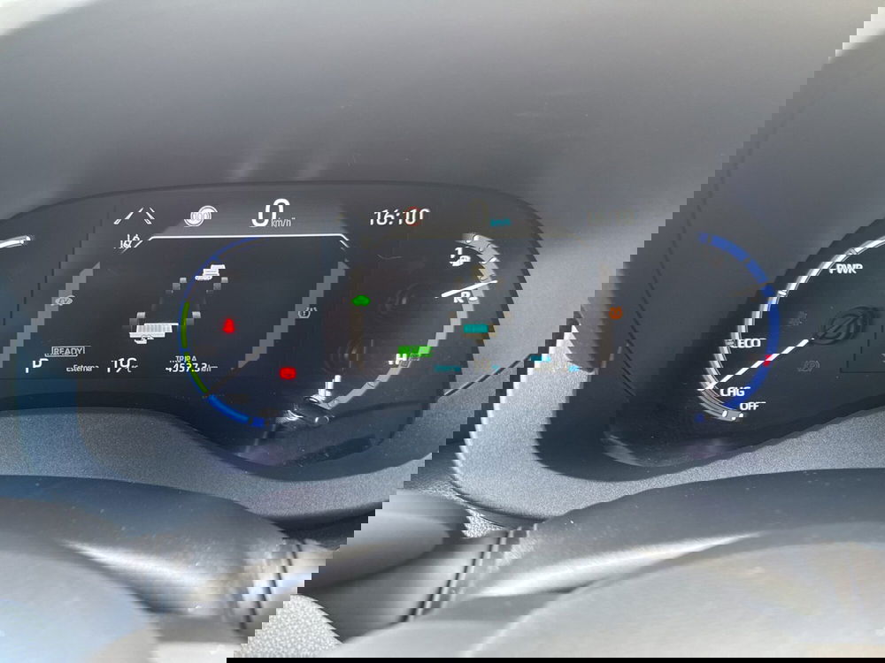 Toyota Yaris Cross usata a Reggio Calabria (14)