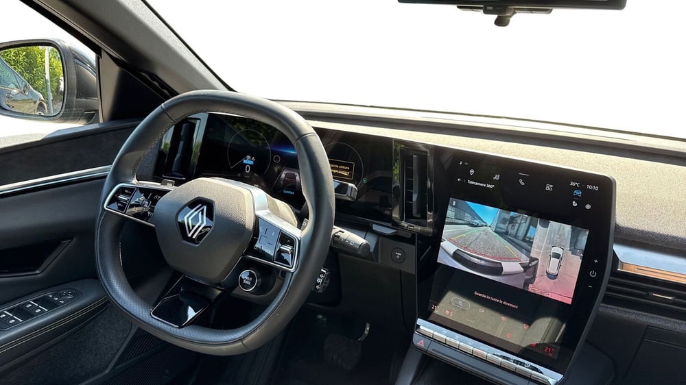 Renault Megane E-Tech Electric usata a Padova (9)