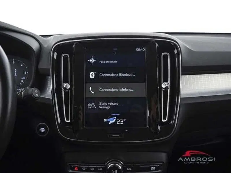 Volvo XC40 usata a Perugia (18)