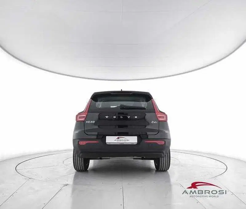 Volvo XC40 usata a Perugia (6)