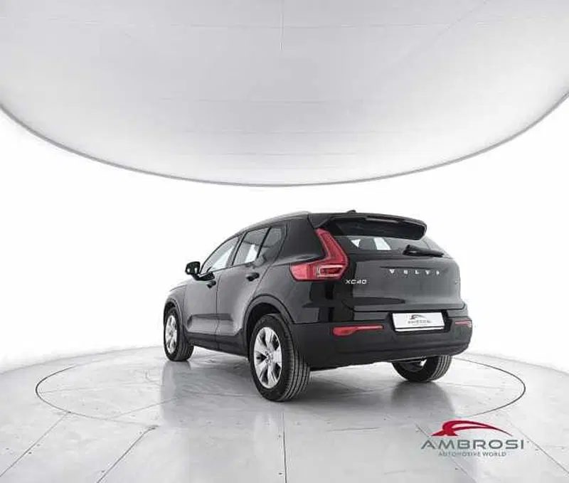 Volvo XC40 usata a Viterbo (4)