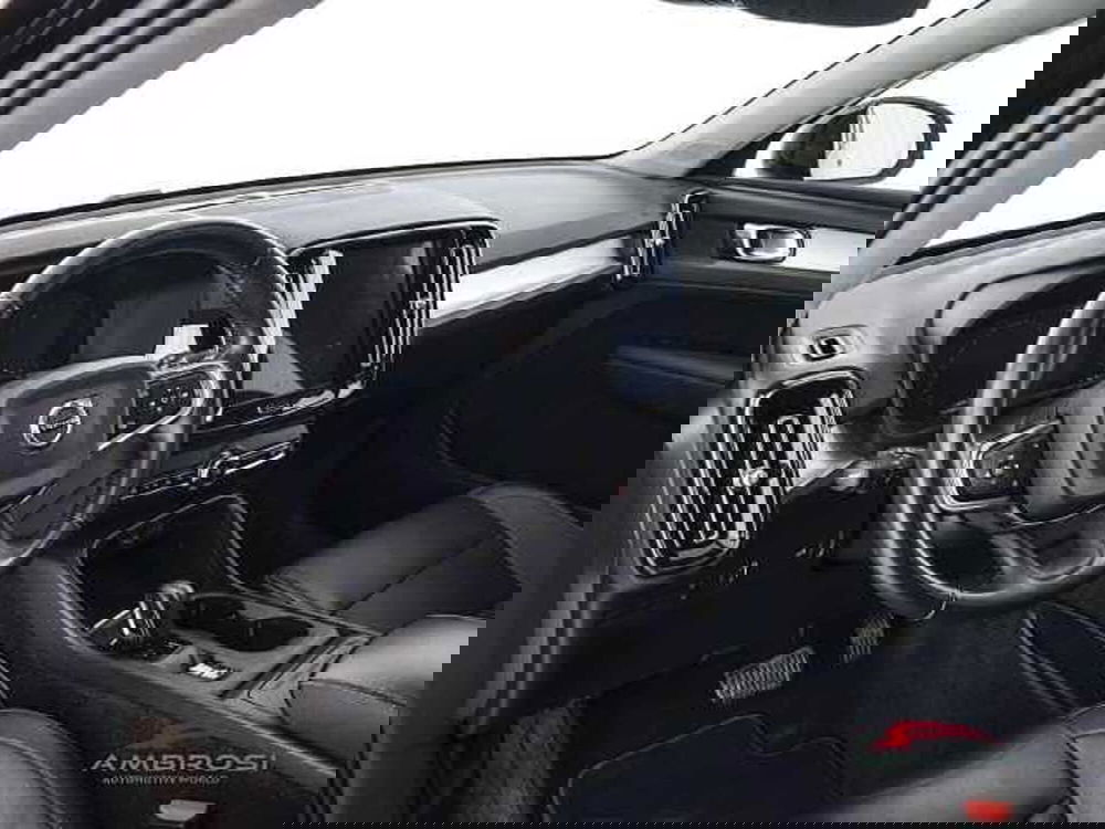Volvo XC40 usata a Viterbo (8)