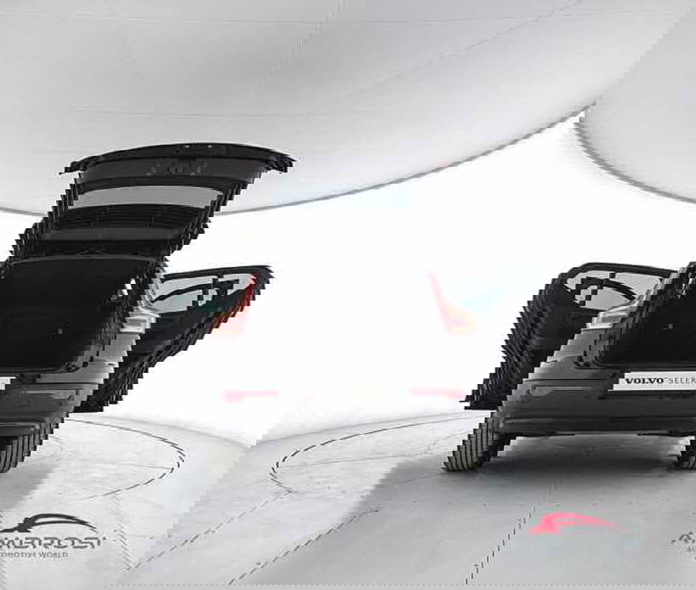 Volvo XC40 usata a Viterbo (7)