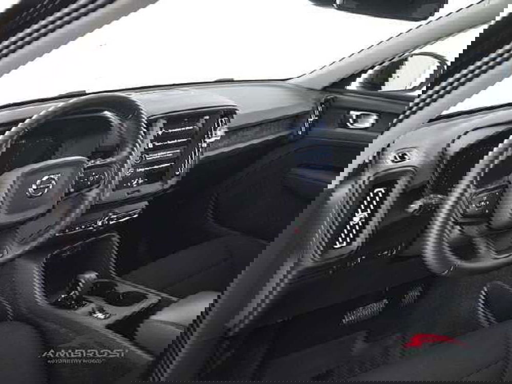 Volvo XC40 usata a Viterbo (8)