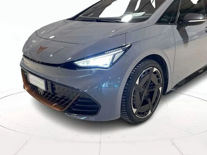 Cupra Born usata a Vicenza (16)