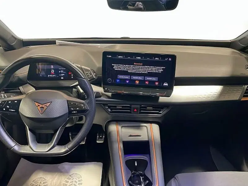 Cupra Born usata a Vicenza (8)