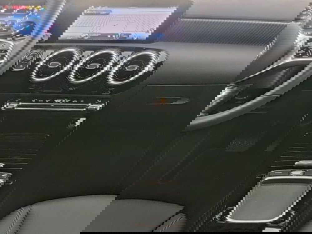 Mercedes-Benz Classe A usata a Milano (8)